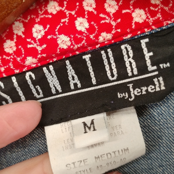 SOLD ✨80s/90s Vintage Denim Floral Zip Front Top - Picture 3 of 4